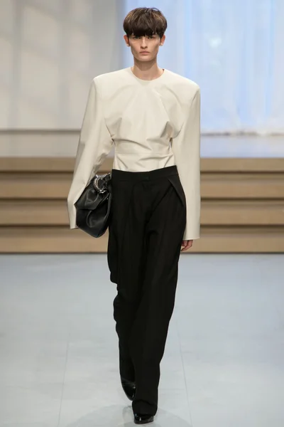 Look 36